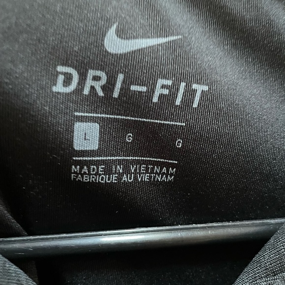 Nike Iowa Hawkeyes Golf Shirt Polo - Picture 2 of 3